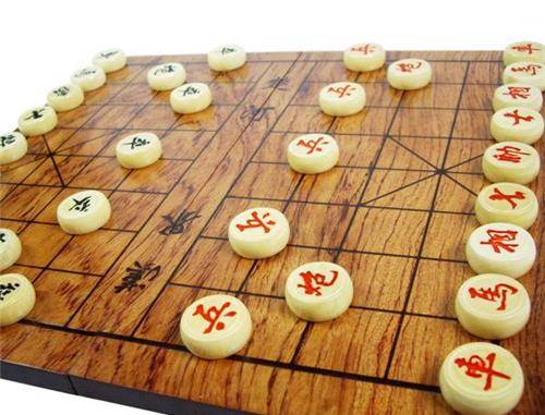 刘邦痛骂时项羽被箭射中,虽没死,后来象棋却多了1个不成文规定