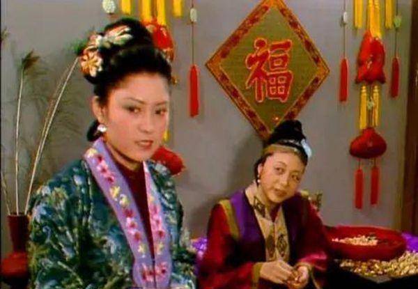 《红楼梦》里的赵姨娘,为什么活成了人人讨厌的模样?