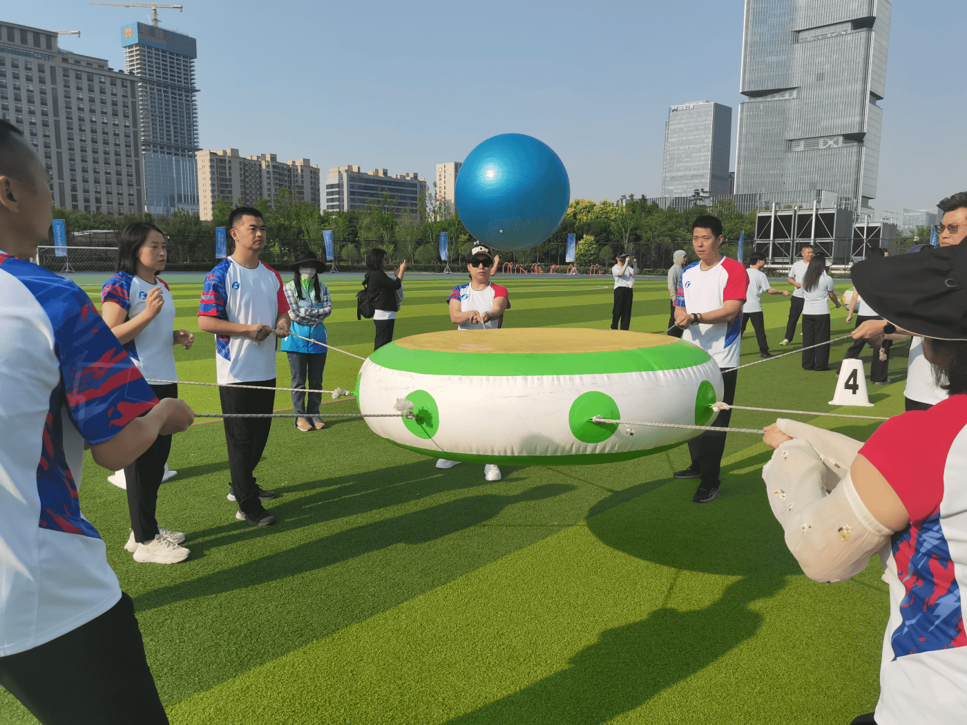 河南省属文化企业春季运动会昨天圆满闭幕_比赛_广电_羽毛球