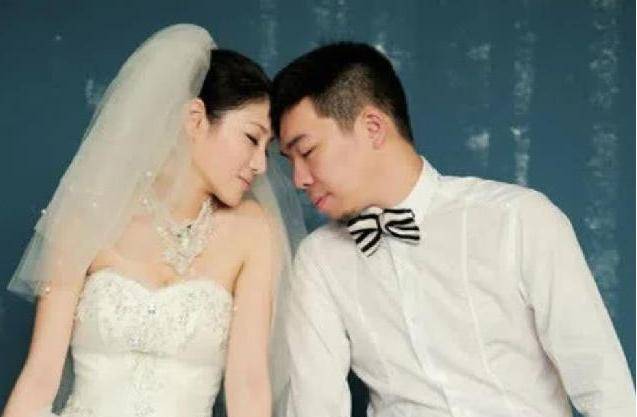 南京富二代吉星鹏,怀疑妻子不忠,当着百天的女儿,捅妻60多刀_祁可欣