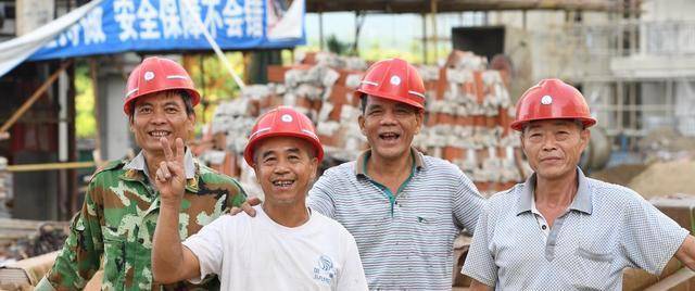 中国百姓有多勤劳?外国人说出真实感受,国人也许自己都不知道