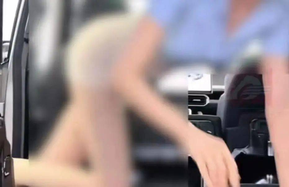 直播低俗露骨,还对"擦边"评论"嗯嗯哈哈"!处理来了