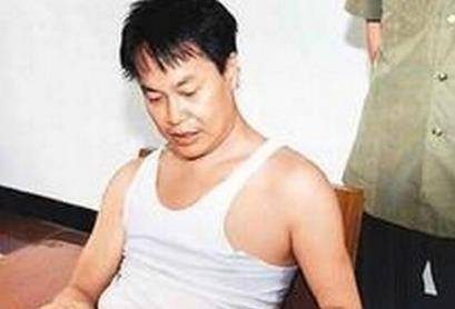 当时张子强的富豪集团里有三个核心人物,分别是胡济舒,梁汉受跟张志峰