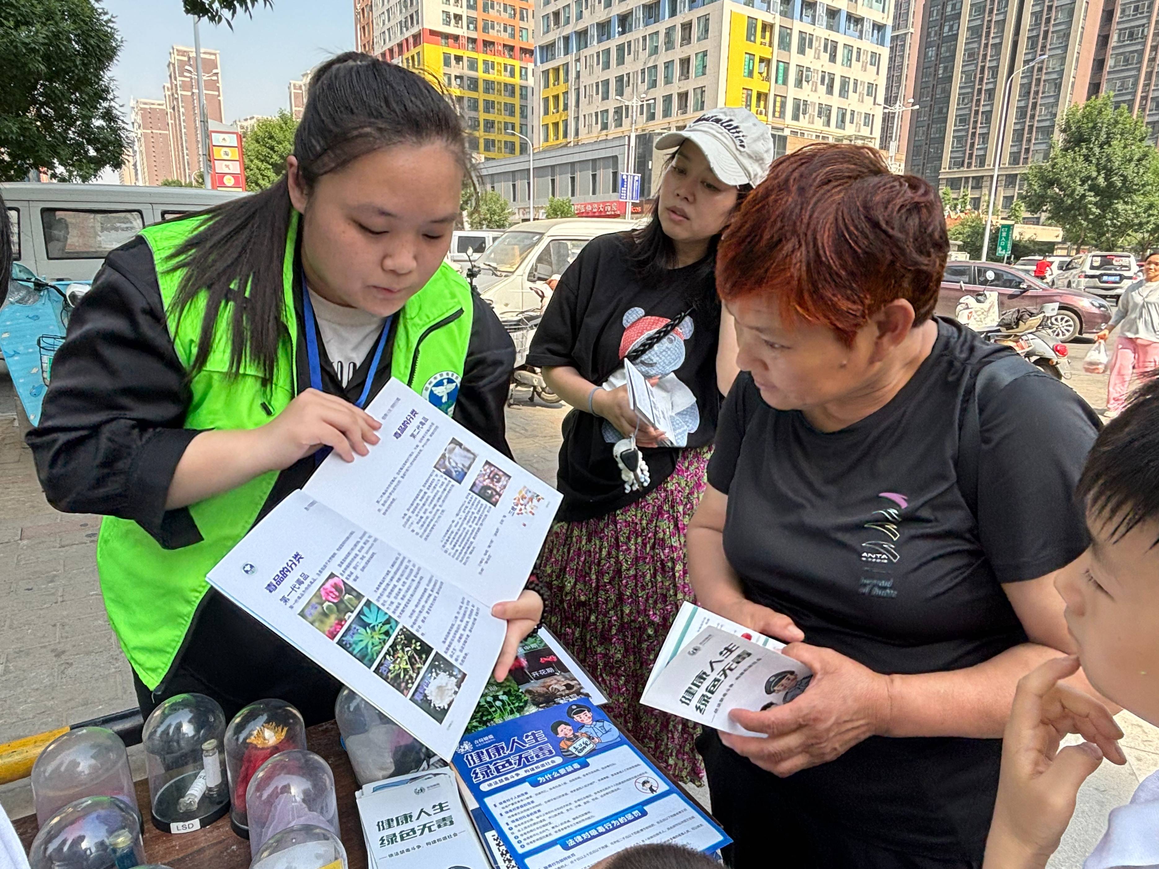 文艺汇演来造势 禁毒宣传氛围浓