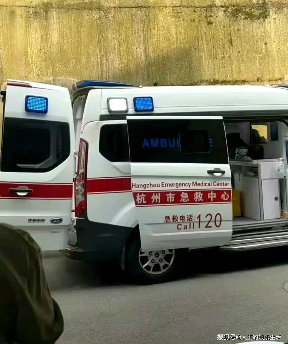 连轴转的工作,铁打的身体也扛不住_越剧_因为_救护车