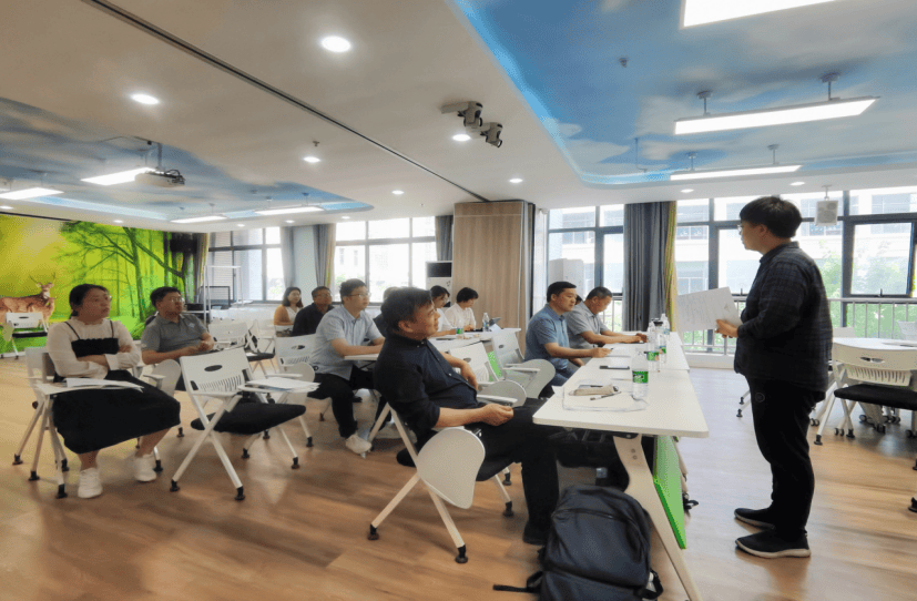 华东师范大学hpm工作室合肥四中教研基地 签约揭牌仪式暨首次研讨活动