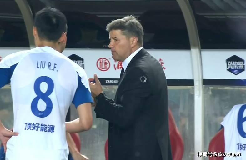 cctv5直播浙江vs武汉三镇!两大西班牙名帅掰手腕,莱昂纳多pk恩里克