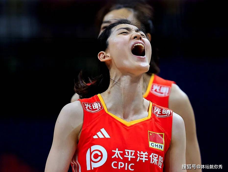 自由人:王梦洁    倪非凡二传:刁琳宇    丁霞接应:龚翔宇   郑益昕