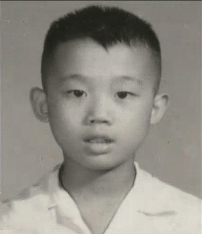 可能与那个年代所有人都物质匮乏,孩子又多有关,也有可能周伟本身就