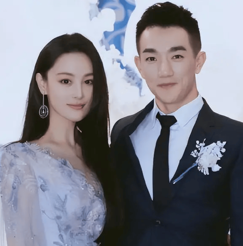 她如今感受到了压力,嫁何婕只因他是个老实人!