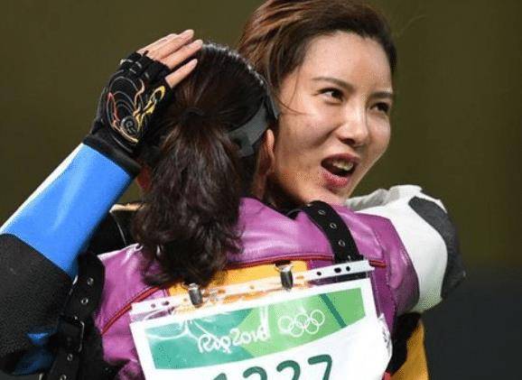 射击冠军杜丽:满脸痘痘消失,如今成"女神",39岁仍旧美丽动人