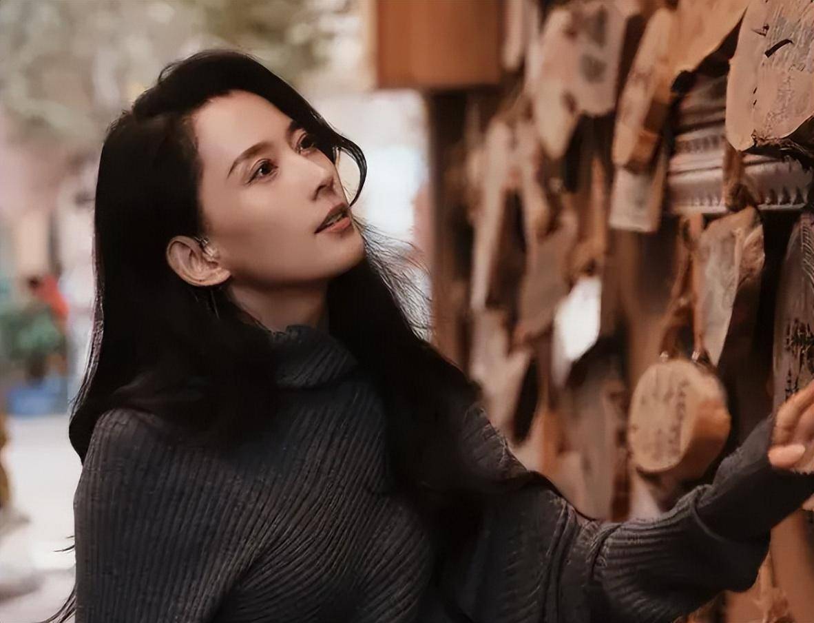 章子怡十年两娃难敌李巧两个月!汪峰八分钟告白!扇了国际章嘴巴