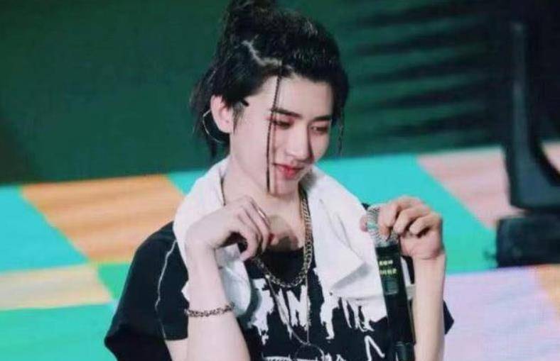 为了让东亚圈痴迷伪娘文化,你知道美国中情局有多努力吗?