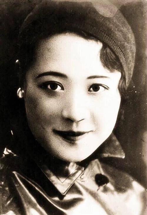 13岁被卖成名妓,20岁私奔,35岁成著名画家,一生无子却婚姻幸福_潘素