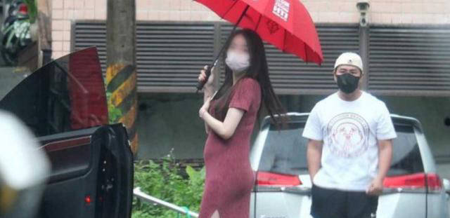 明星的嘴说谎话?欧弟再度当父亲,上月却曾卖惨称养不起孩子