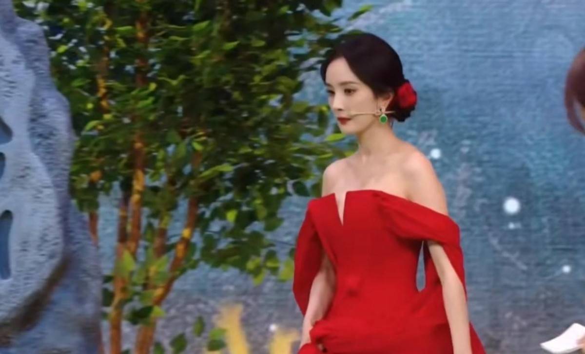 《狐妖月红篇》:杨幂祝绪丹郭晓婷同框,让我明白了仪态的重要性