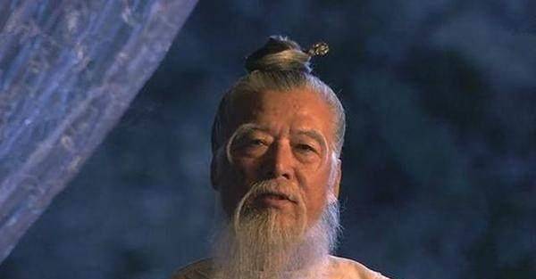 她先后嫁给2个皇帝,亲手废了2个皇帝,2个儿子各自当了2次皇帝