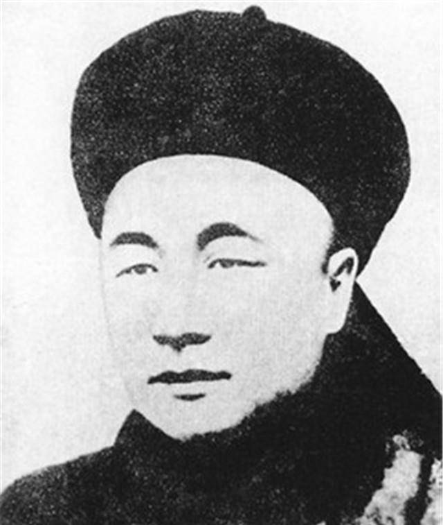 邓世昌殉国后,留下8个子女,长孙邓小鹏是当地有名的抗战英雄