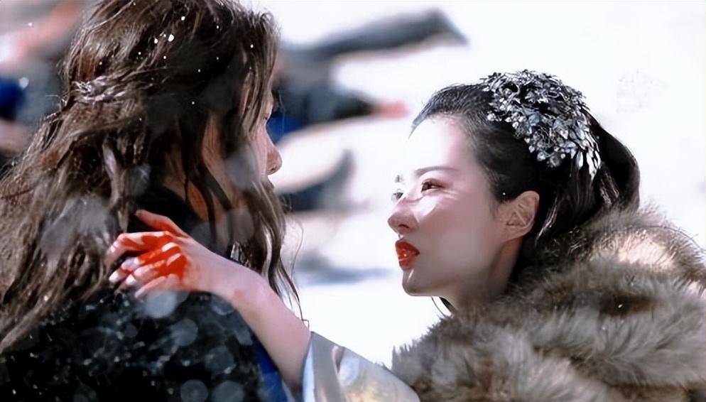 演绎出了活灵活现的虞姬,可以说是刘亦菲众多美女角色中最时尚的一个