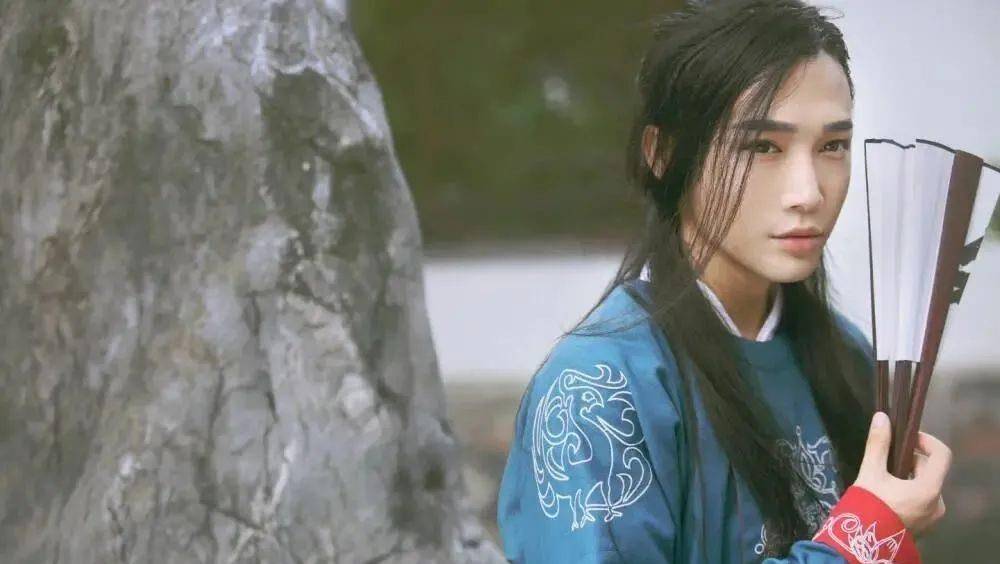 他的人生困苦且不得意_牛党_李党_令狐