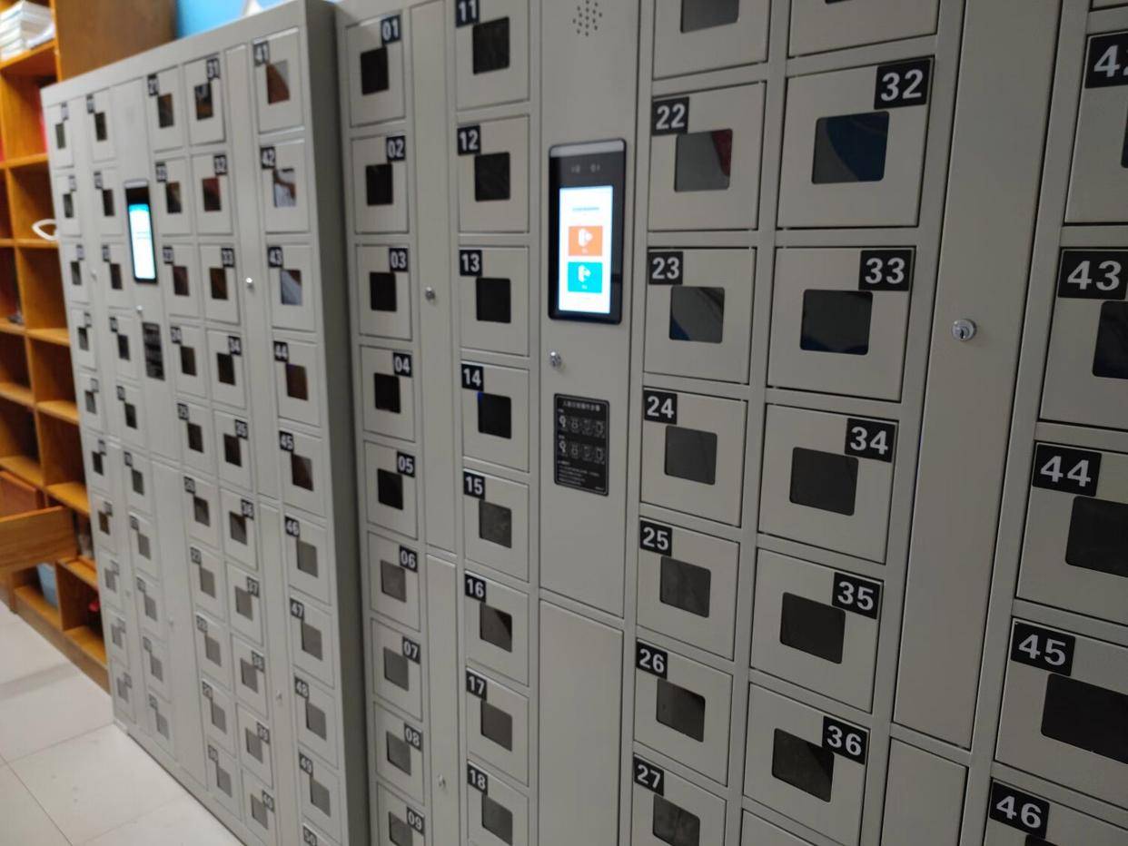 智能手机充电柜的优点以及应用场景