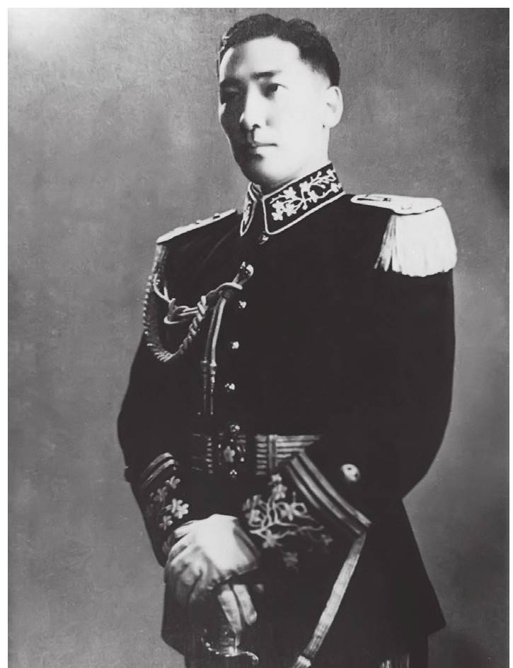 1997年,蒋纬国奄奄一息,嘱咐小20岁混血妻子:定将我与前妻合葬