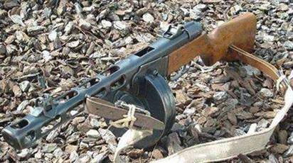 波波沙冲锋枪其次,当时志愿军入朝作战人数众多,急需换装,即便是我们