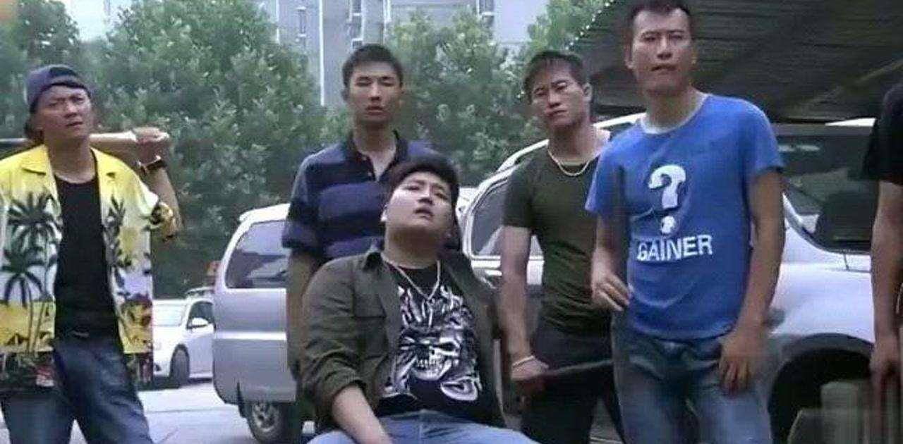 澳门黑枭"街市伟":身价百亿跟大姐大结婚,晚年发现孩子非亲生