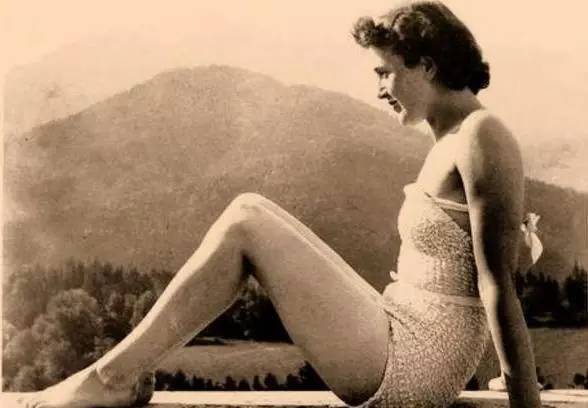 希特勒最爱的女人,派2千精锐党卫军保护,档案至今被美军封存_爱娃