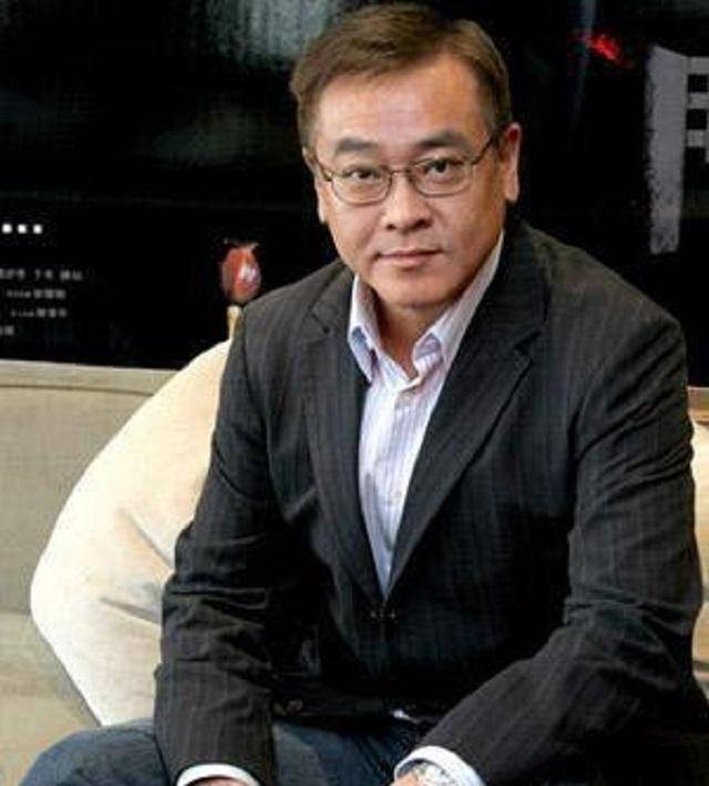 导演尔冬升:曾与妻子相约"丁克"到老,却在60岁悄悄生下女儿