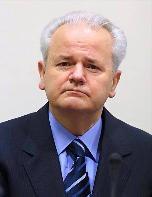出卖米洛舍维奇换美国支持,他卖国求荣,结局比米洛舍维奇还惨