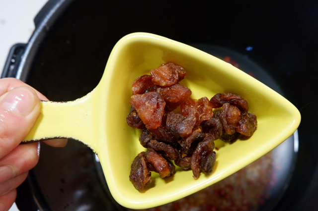 夏天,老婆常煮这粥,健脾养胃,补血养颜,一天一碗,喝出好气色_红米