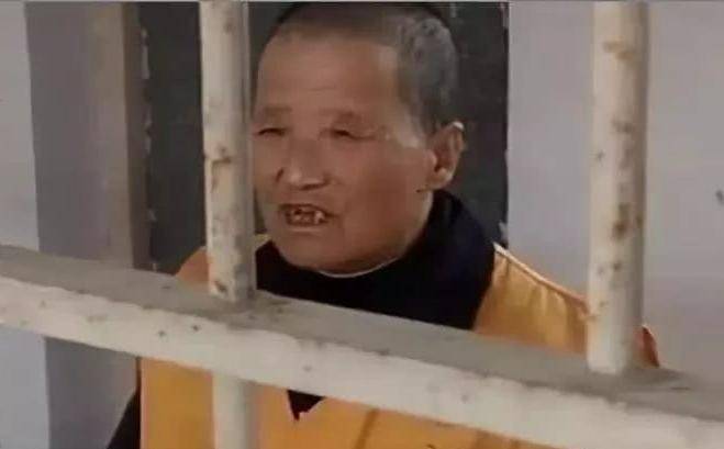 但董岗彪不敢也不肯得罪母亲,所以一直置之不理.