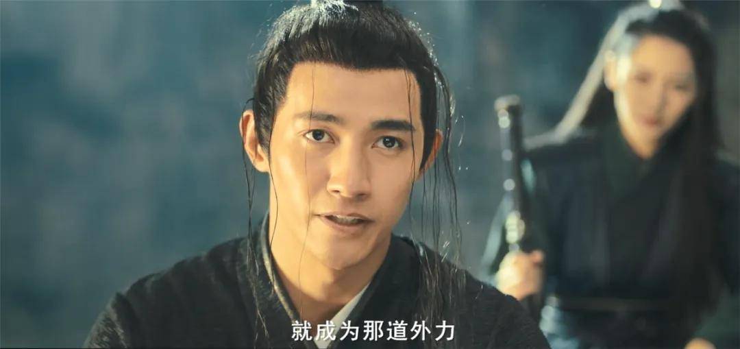 献祭曲家后人,灵儿因此而死,不过最后主角三人团用天一神水救活了灵儿