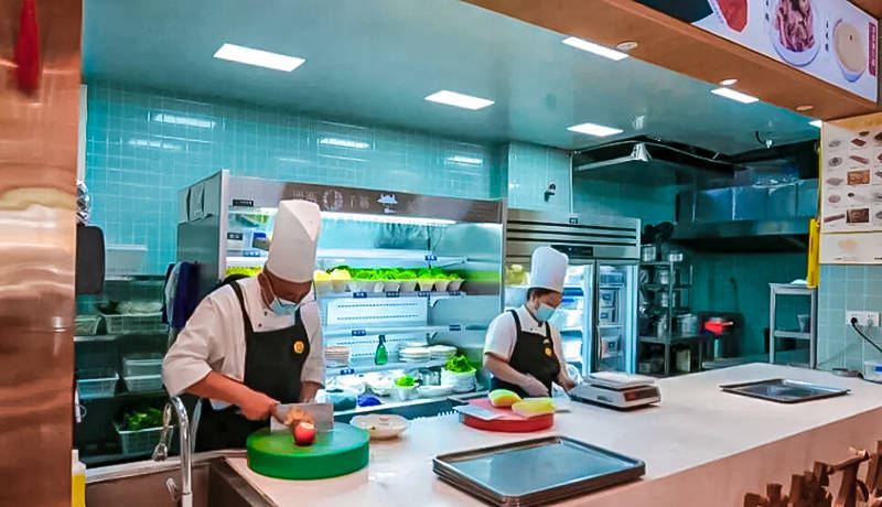 绸都潮牛道新店又开 南充高坪区再添好味来