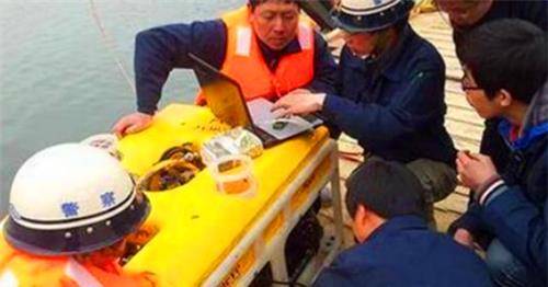 张宏是内蒙古的生意人,不过做生意这事,有赚有赔,张宏赚得盆满钵满过