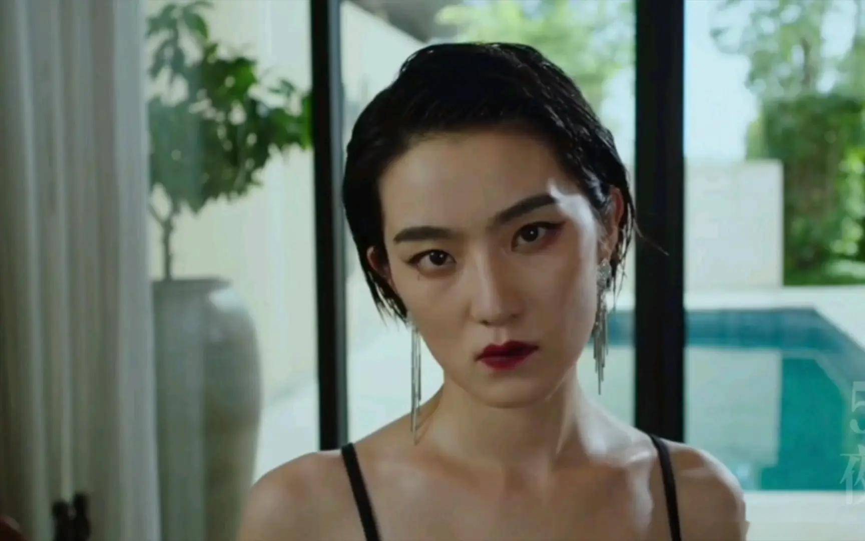 洪爽,性感女神的写真大公开,这饱满身材让人心跳加速,这谁顶得住!