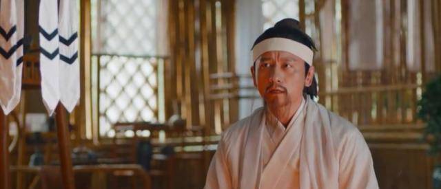 城最有名的画师,石桥图之所以会如此有名,皆是酒馆老板欧阳泉的炒作