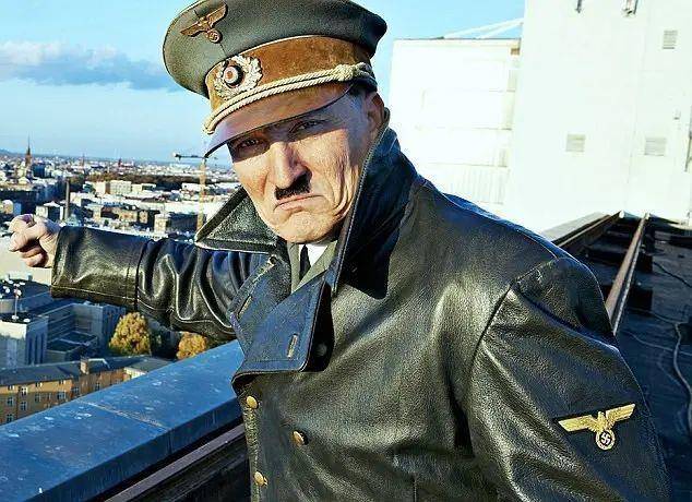 二战时期,德意日三个法西斯国家为什么喜欢相互扯后腿