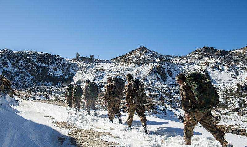 驻守在西藏的战士们没有粮食,一个小战士做了件事,救了全军将士