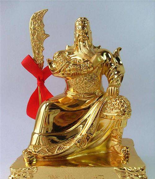 500斤男子长相酷似弥勒佛,富婆为讨吉利接回家供养,后来怎样了_关公