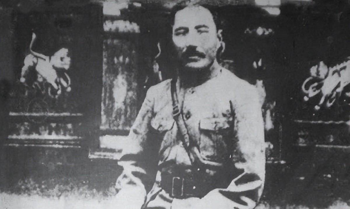 西北军将领方振武去找小护士约会却被蒋军扣押,手下两个师被吞并