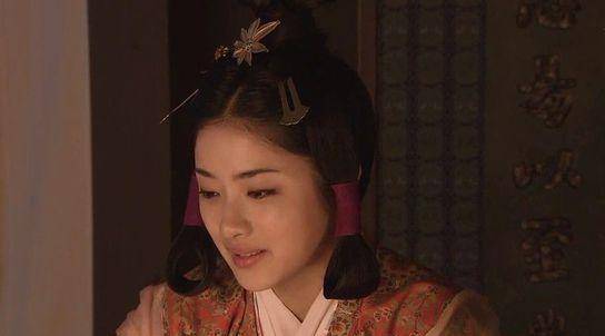 孝谦天皇之所以会这么做,完全是盛唐时期的中国非常强大,各方各面深深