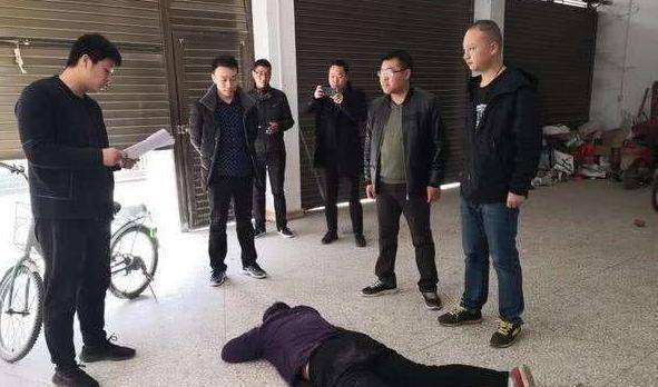 在北京横行8年,勒索商贩打伤民警,2013年认罪伏法