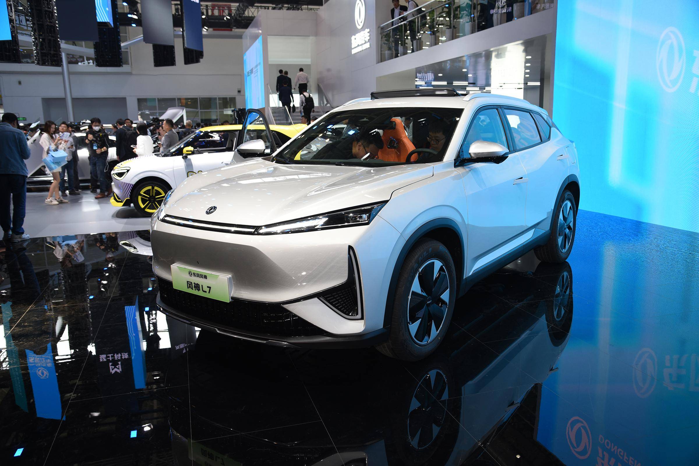 售12.89万元起,东风风神l7上市