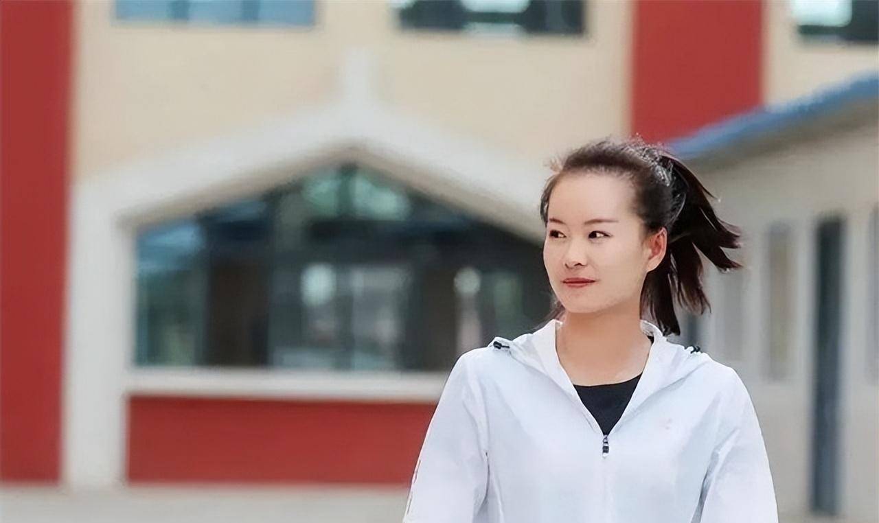中国体坛一对神仙眷侣:队友变爱人,世界冠军嫁师弟 陪嫁750万