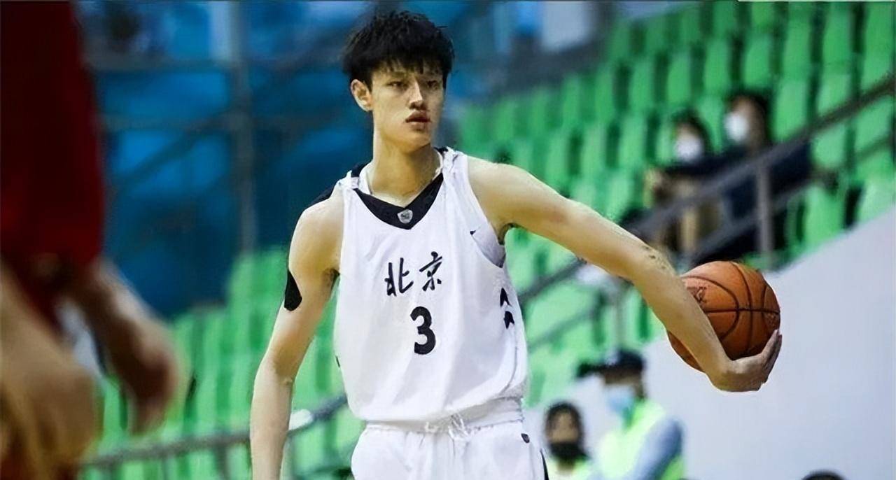 天才少年曾凡博:能够冲击nba的中国少年,中国篮球的希望