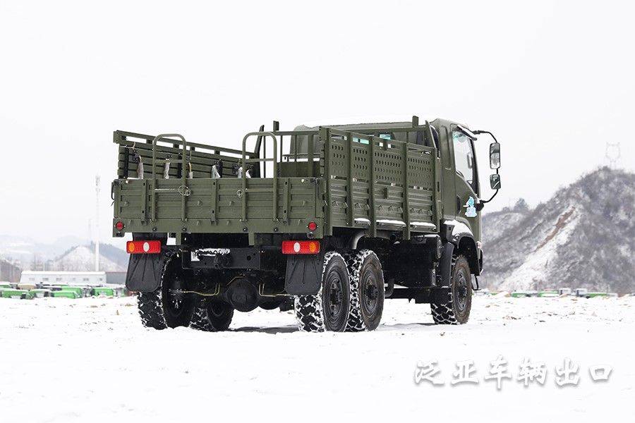 东风六驱eq2082越野专用车