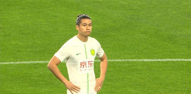 伊万面临挑战,吴兴涵或成国足右后卫,6名前锋备战泰国锁定出线