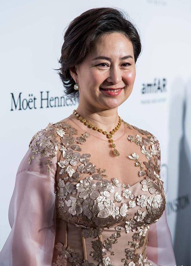 赌王爱女何超琼:香港女富豪资产已超过父亲,为武汉捐款2000万